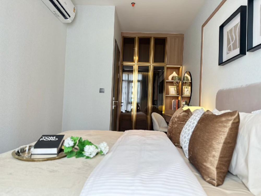 ขายคอนโดสุขุมวิท อโศก ทองหล่อ : 🔥🔥𝙎𝙃𝙊𝘾𝙆 𝘿𝙀𝘼𝙇🔥🔥 RHYTHM EKKAMAI ESTATE  คอนโดสุดหรูใจกลางเอกมัย  ห้องใหญ่พร้อมอยู่  พร้อมเอกสิทธิ์ที่เหนือระดับ✨ 2นอน 2น้ำ  81.5ตรม. เริ่ม  𝟏𝟒.𝟕 ล้าน* 📞 𝟎𝟔𝟏-𝟒𝟓𝟎𝟎𝟗𝟒𝟒