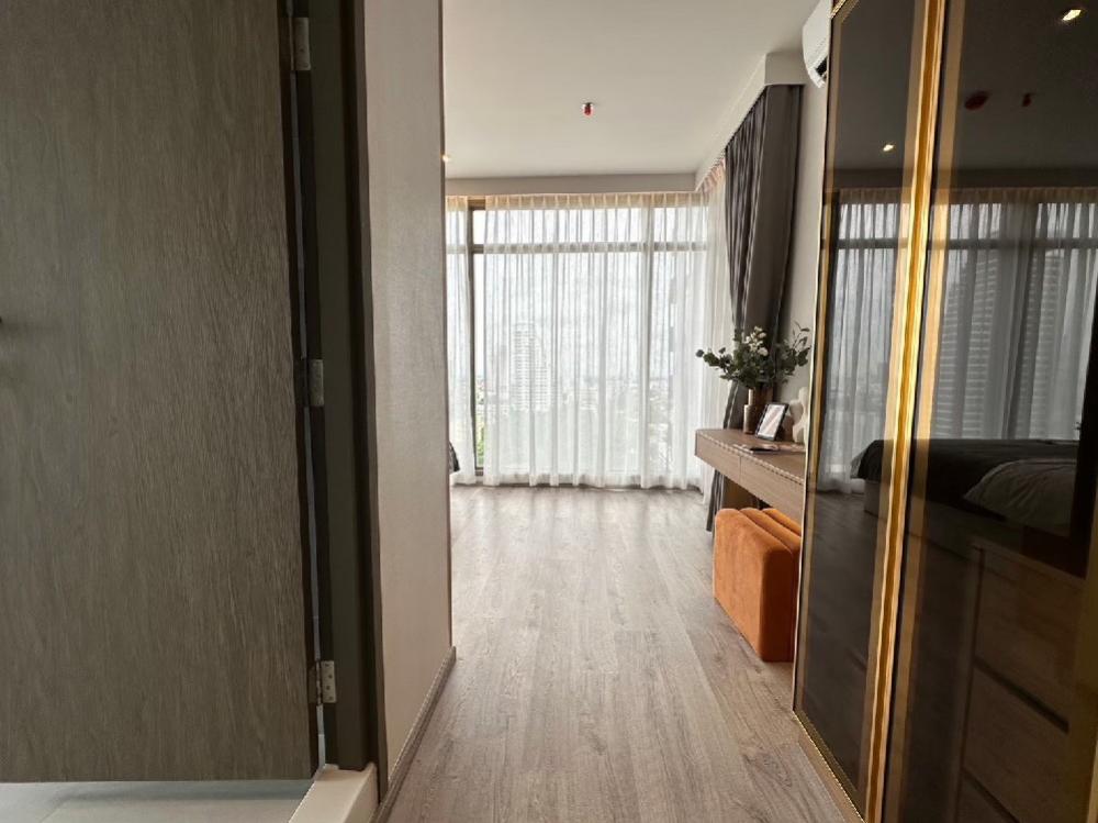 ขายคอนโดสุขุมวิท อโศก ทองหล่อ : 🔥🔥𝙎𝙃𝙊𝘾𝙆 𝘿𝙀𝘼𝙇🔥🔥 RHYTHM EKKAMAI ESTATE  คอนโดสุดหรูใจกลางเอกมัย  ห้องใหญ่พร้อมอยู่  พร้อมเอกสิทธิ์ที่เหนือระดับ✨ 2นอน 2น้ำ  81.5ตรม. เริ่ม  𝟏𝟒.𝟕 ล้าน* 📞 𝟎𝟔𝟏-𝟒𝟓𝟎𝟎𝟗𝟒𝟒