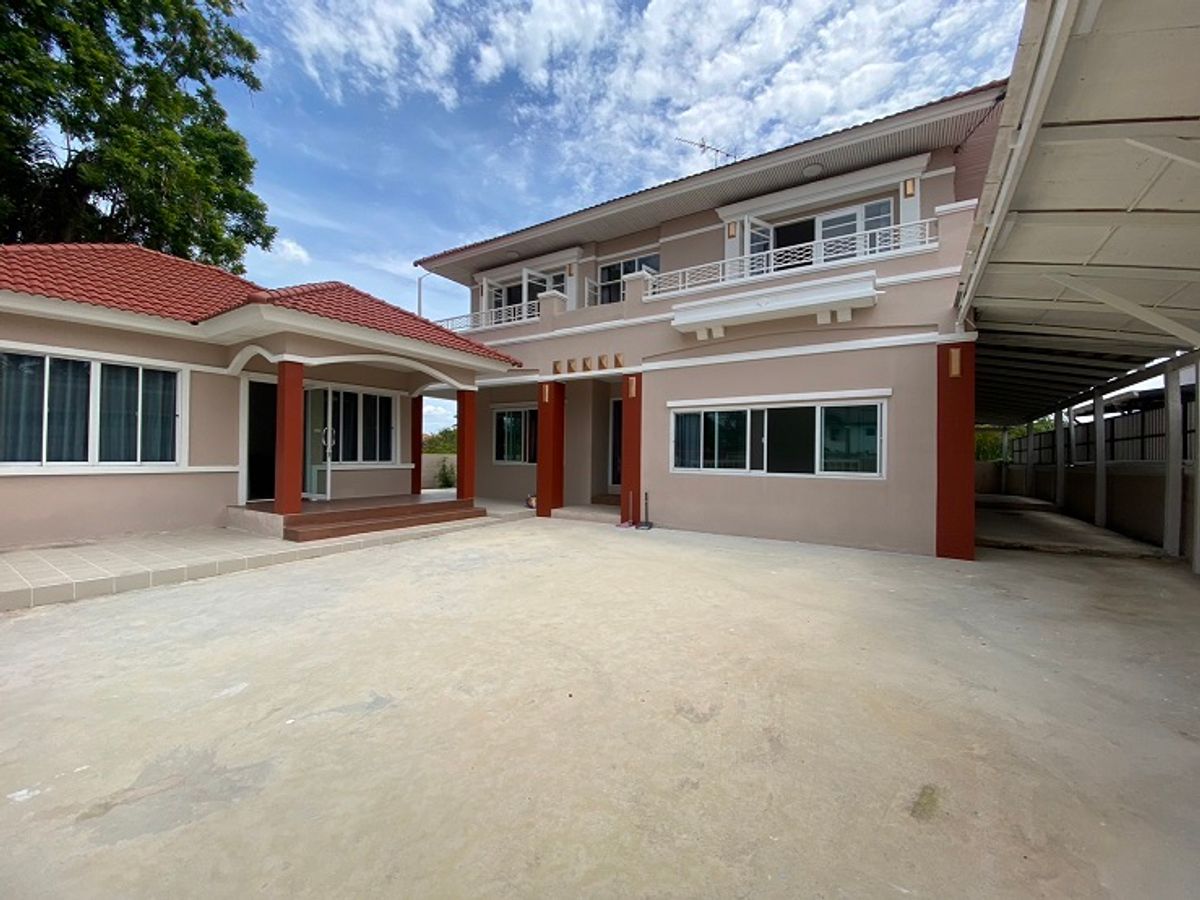 ให้เช่าโฮมออฟฟิศปทุมธานี รังสิต ธรรมศาสตร์ : โทร. 081-632-0632 ให้เช่าบ้านเดี่ยว Home Office 2 ชั้น หมู่บ้านมณีรินทร์พาร์ค รังสิต-บางพูน ปรับปรุงทั้งหลัง สวยมาก มีเรือนรับรอง จอดรถได้ 3-4 คัน ไม่มีเฟอร์นิเจอร์ ใกล้จุดขึ้นลงทางด่วน บางพูน/ อยู่อาศัย หรือ Home Office 