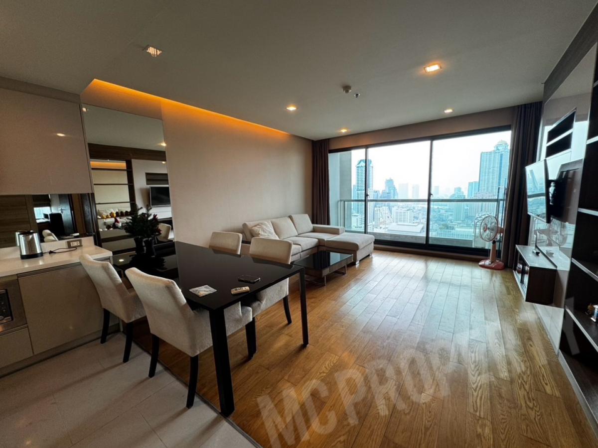 ขายคอนโดสาทร นราธิวาส : The Address Sathorn 2 bedroom 75sqm best layout very high floor 30fl++ River view for sell only 17Mb please call 0816878954
