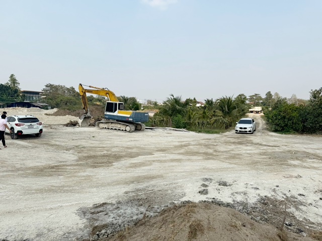 For SaleLandMin Buri, Romklao : Land for sale, large plot, Ramkhamhaeng 174, Minburi, 12 rai, near the Orange Line.