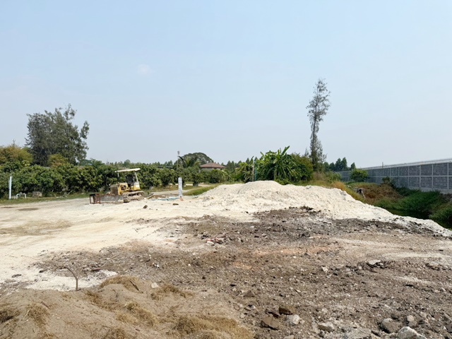 For SaleLandMin Buri, Romklao : Land for sale, large plot, Ramkhamhaeng 174, Minburi, 12 rai, near the Orange Line.