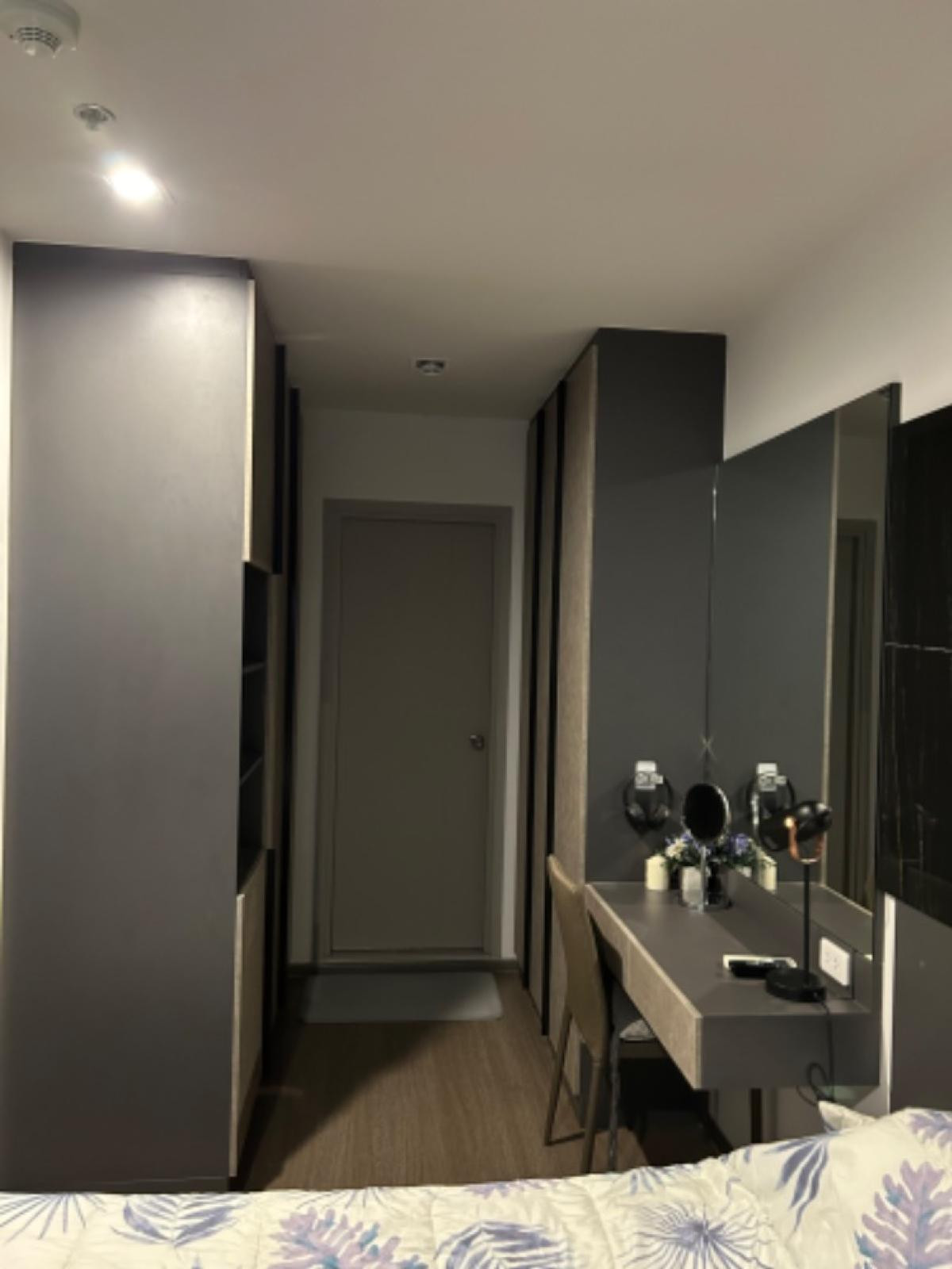 For SaleCondoSapankwai,Jatujak : FOR SALE condo , Ideo Phahol Chatujak , high floor , BTS-Saphan Khwai , Sam Saen Nok , Phaya Thai , Bangkok ,   CX-97195