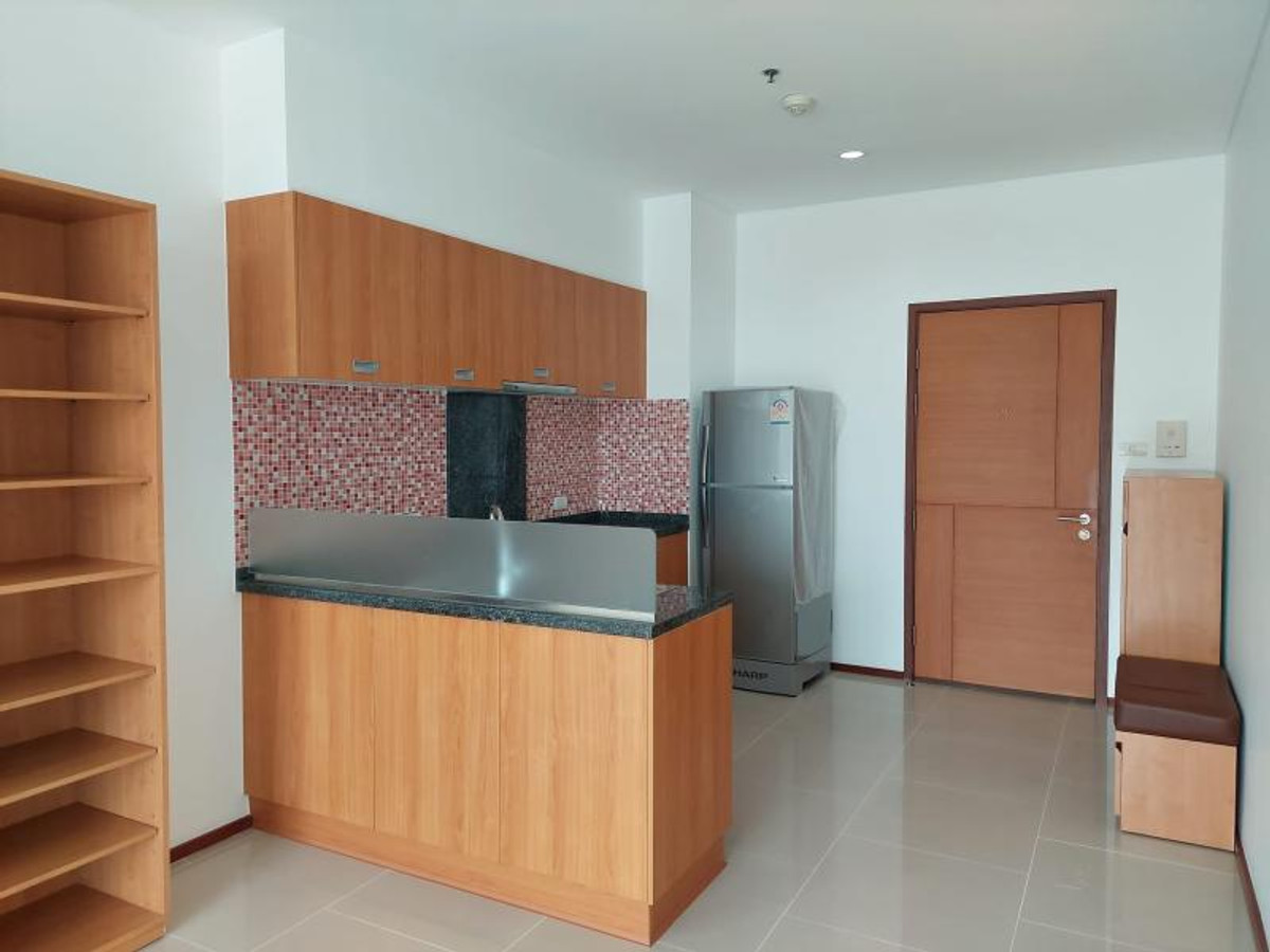 For SaleCondoWongwianyai, Charoennakor : FOR SALE condo , Villa Sathorn , nice view , BTS-Krung Thon Buri , Khlong Ton Sai , Khlong San , Bangkok , CX-06218