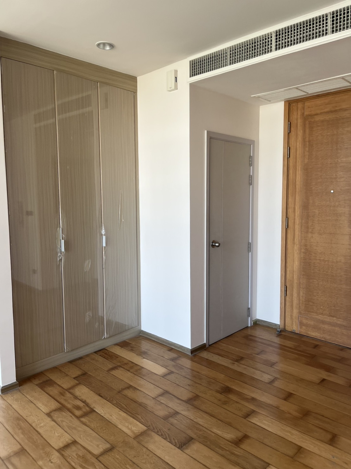 For SaleCondoWongwianyai, Charoennakor : FOR SALE Condo , Fuse Sathorn - Taksin , BTS-Wongwian Yai , Bang Lamphu Lang , Khlong San , Bangkok ,  CX-25161