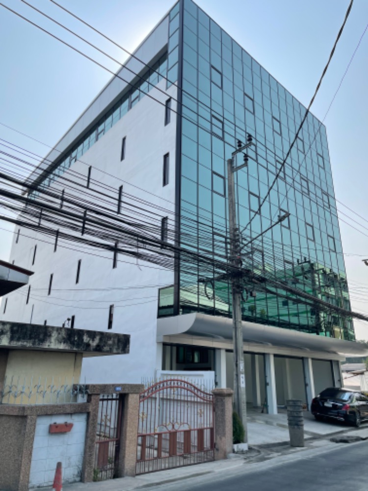 ให้เช่าสำนักงานโชคชัย4 ลาดพร้าว71 : Home for rent & Sale ขาย-ให้เช่าอาคารสำนักงาน 6 ชั้น มีลิฟต์ ที่จอดรถเยอะ 16 คัน ใกล้ CDC.เซ็นทรัลอีสต์วิลล์ เข้าออกได้หลายเส้นทางถนนลาดพร้าว ซอยโพธิ์แก้ว ลาดพร้าว101เชื่อมต่อถนนเลียบทางด่วนรามอินทรา