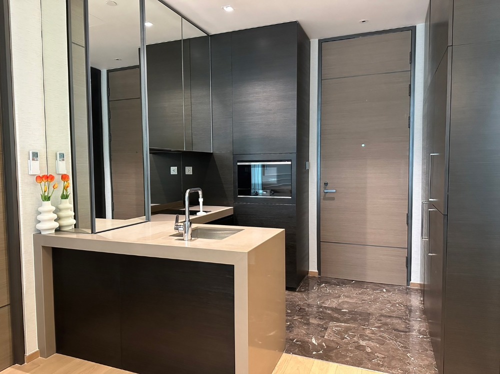 For RentCondoWitthayu, Chidlom, Langsuan, Ploenchit : 1 bedroom for rent, ready to move in Beautiful room decoration by Chanintr