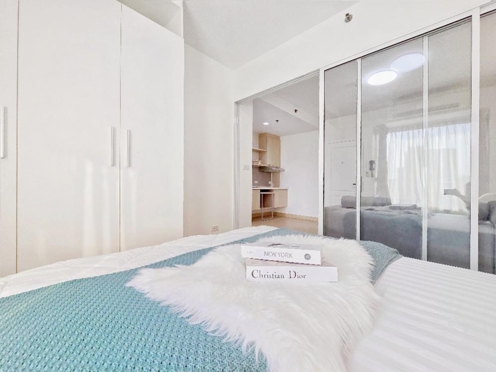 For SaleCondoRamkhamhaeng, Hua Mak : Amarillo is just at the entrance of the alley. No need to wait for multiple transportations until youre tired. Convenience is served to you. Value for money. Save on both rental and transportation costs.. It has to be here.