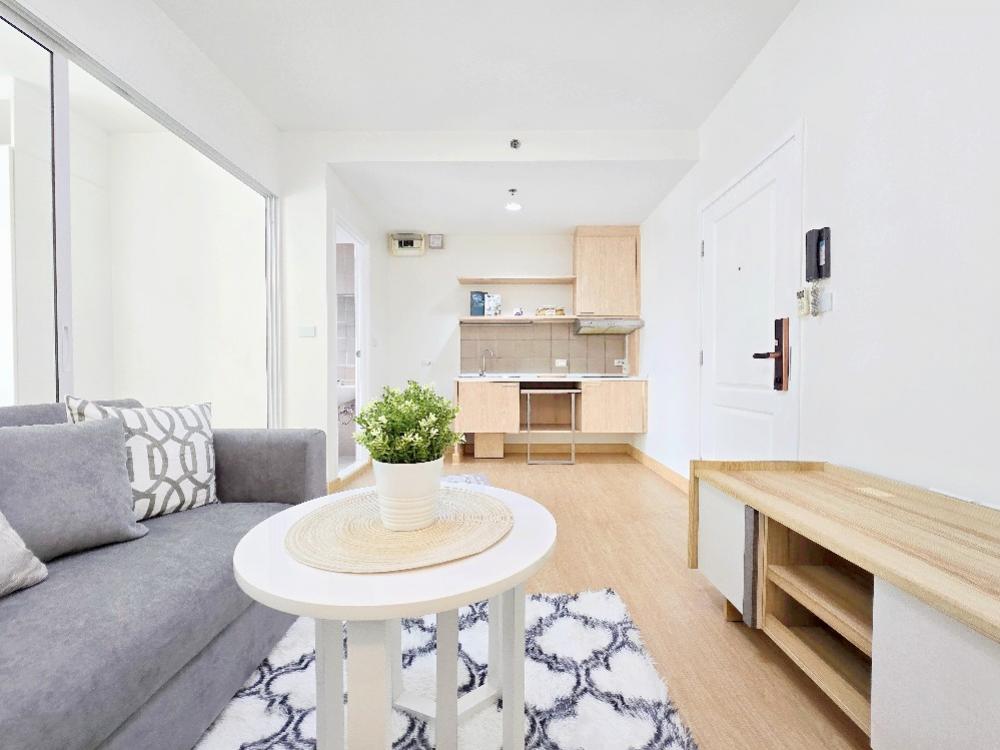 For SaleCondoRamkhamhaeng, Hua Mak : Amarillo is just at the entrance of the alley. No need to wait for multiple transportations until youre tired. Convenience is served to you. Value for money. Save on both rental and transportation costs.. It has to be here.