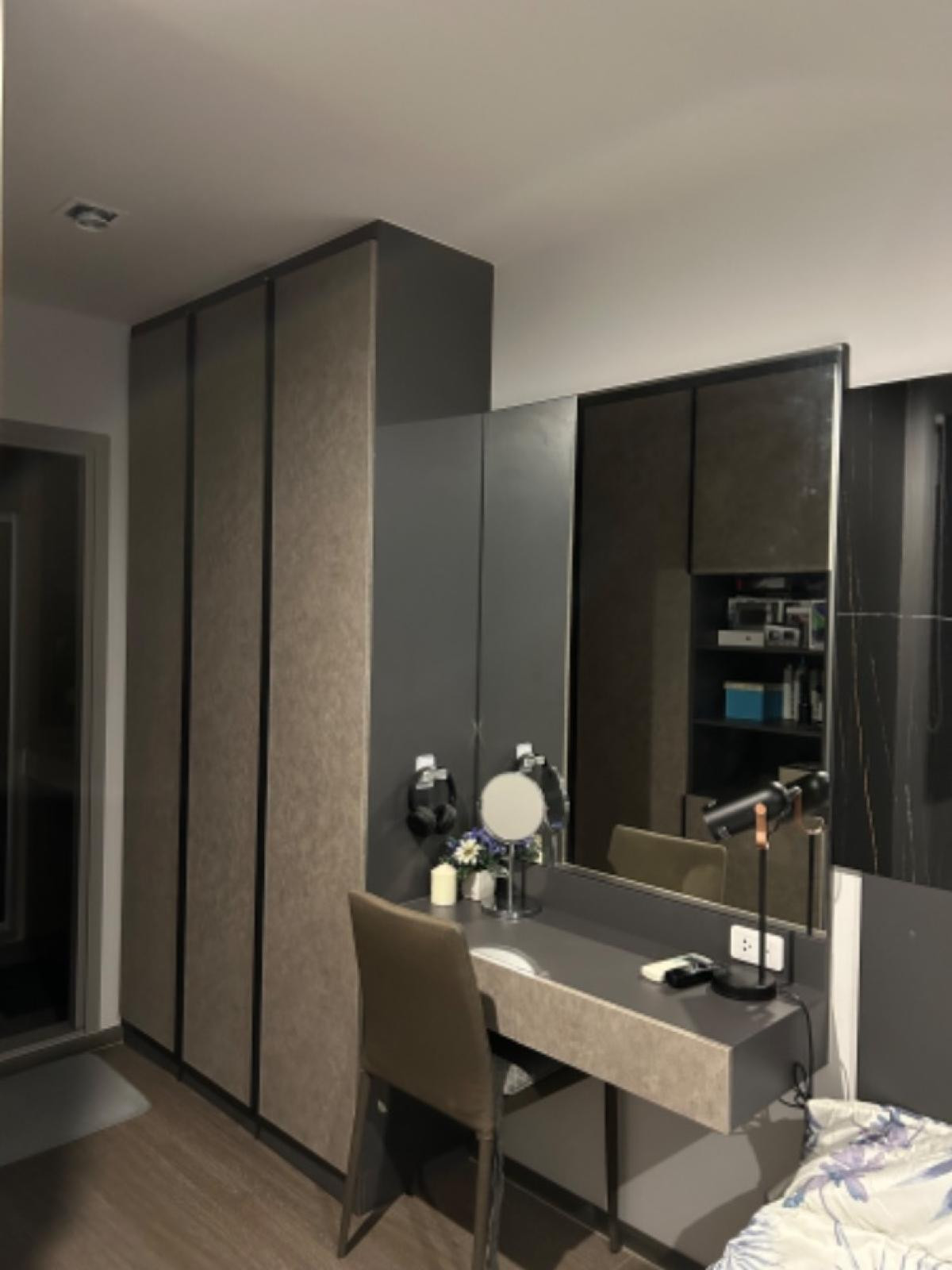 For SaleCondoSapankwai,Jatujak : FOR SALE condo , Ideo Phahol Chatujak , high floor , BTS-Saphan Khwai , Sam Saen Nok , Phaya Thai , Bangkok ,   CX-97195