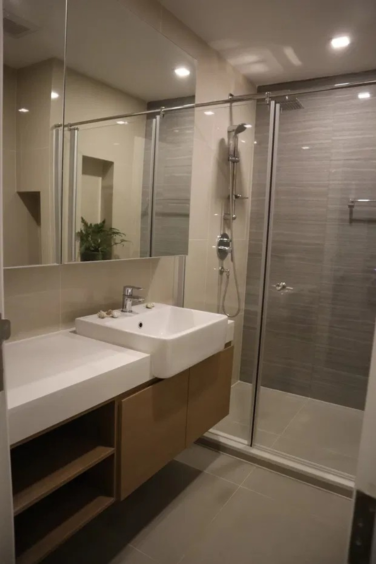 For RentCondoSriracha Laem Chabang Ban Bueng : For Rent Knightsbridge the Ocean Sriracha 3108