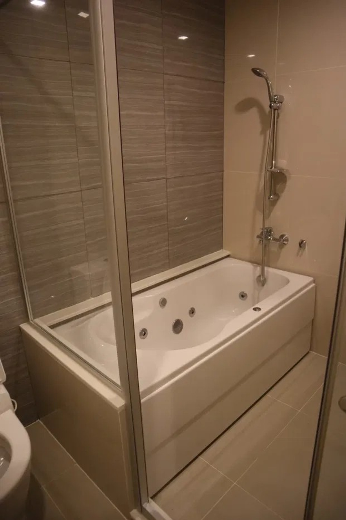 For RentCondoSriracha Laem Chabang Ban Bueng : For Rent Knightsbridge the Ocean Sriracha 3108