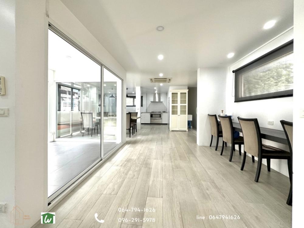 For SaleTownhomeSukhumvit, Asoke, Thonglor : 3-storey Town-style detached house for sale, Ekkamai-Thong Lo in Soi Ekkamai 23, Soi Wat Tax, convenient to access many ways, Soi Thonglor 20 or Soi Ekkamai 21