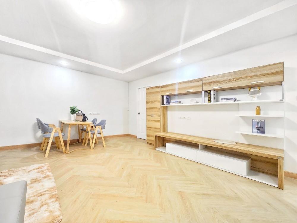 ขายคอนโดรัชดา ห้วยขวาง : ✨️ไม่ต้องแย่งห้องน้ำตอนเช้ากันอีกแล้ว ✨️เพราะที่นี่มี 2 นอน 2 น้ำ😍 Happy สุดๆ😍อยู่คอนโดที่เหมือนอยู่บ้าน ย้ายมาอยู่ทั้งครอบครัวได้เลย‼️