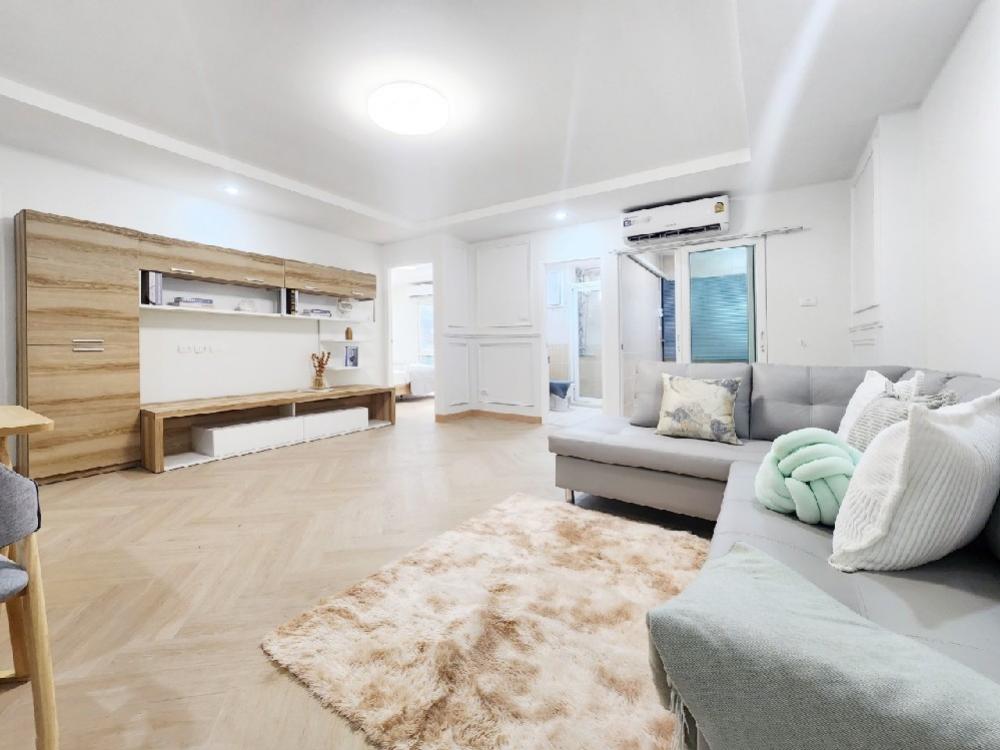 ขายคอนโดรัชดา ห้วยขวาง : ✨️ไม่ต้องแย่งห้องน้ำตอนเช้ากันอีกแล้ว ✨️เพราะที่นี่มี 2 นอน 2 น้ำ😍 Happy สุดๆ😍อยู่คอนโดที่เหมือนอยู่บ้าน ย้ายมาอยู่ทั้งครอบครัวได้เลย‼️