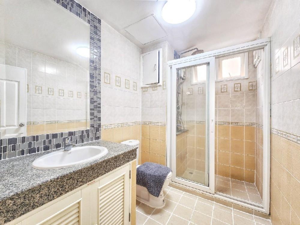 ขายคอนโดรัชดา ห้วยขวาง : ✨️ไม่ต้องแย่งห้องน้ำตอนเช้ากันอีกแล้ว ✨️เพราะที่นี่มี 2 นอน 2 น้ำ😍 Happy สุดๆ😍อยู่คอนโดที่เหมือนอยู่บ้าน ย้ายมาอยู่ทั้งครอบครัวได้เลย‼️