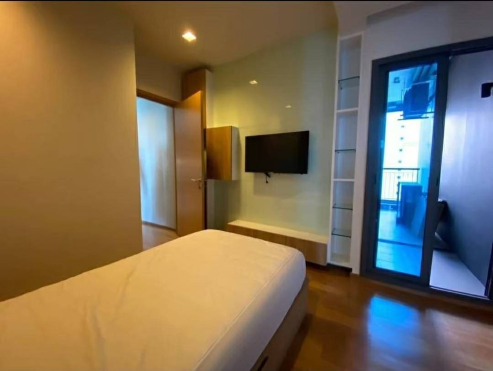 ให้เช่าคอนโดนานา : for rent Condo Hyde Sukhumvit 13 middle floor good view (S03-1690)