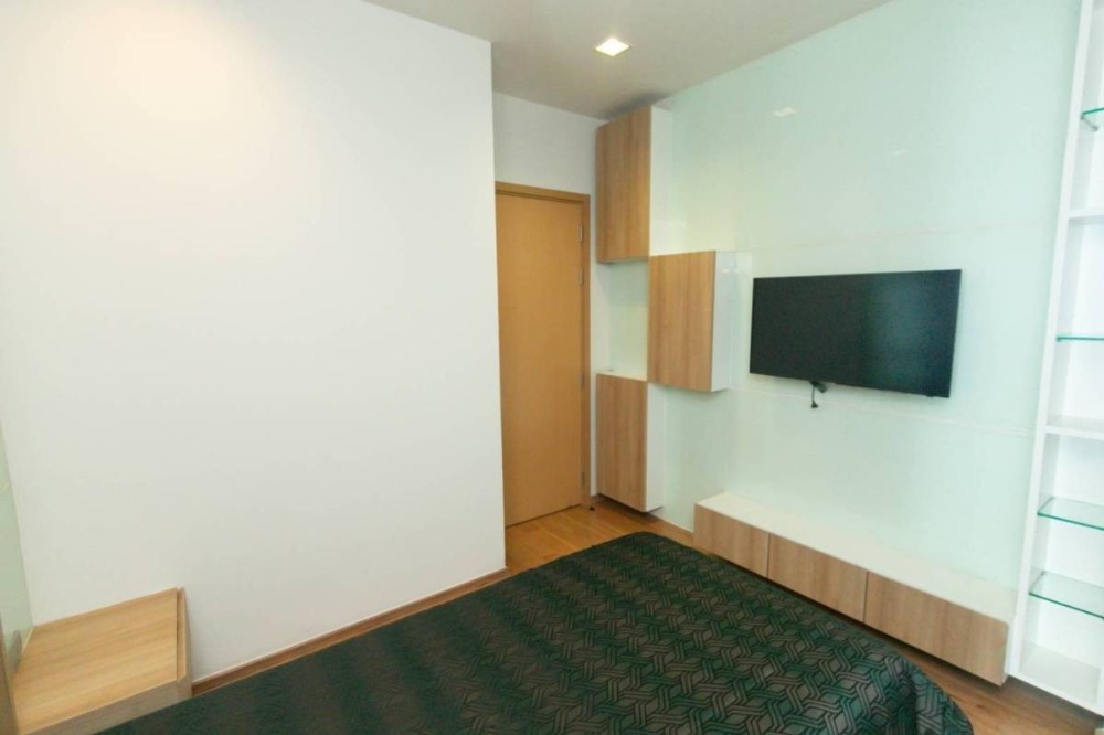 ให้เช่าคอนโดนานา : for rent Condo Hyde Sukhumvit 13 middle floor good view (S03-1690)