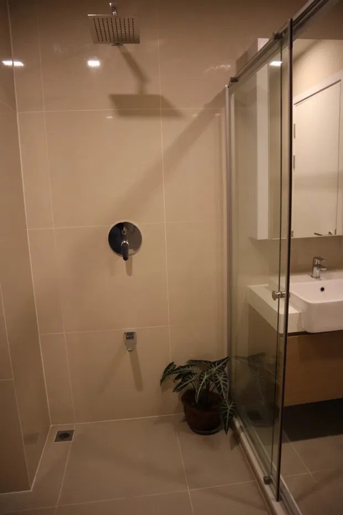 For RentCondoSriracha Laem Chabang Ban Bueng : For Rent Knightsbridge the Ocean Sriracha 3108