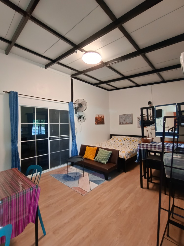 ให้เช่าบ้านนนทบุรี บางใหญ่ บางบัวทอง : Be Nice ห้องให้เช่า (ห้องแถว)  ระยะสั้น  เฟอร์นิเจอร์ พร้อมของใช้อำนวยความสะดวก  ขนาดห้อง 28 ตรม.  1 ห้องนอน 1 ห้องครัว 1 น้ำ (ในตัว)  พักได้ไม่เกิน 4 ท่าน จอดรถประจำ  1 คัน หมู่บ้านพฤกษา 45 ซอย5 ติดถนนเมน