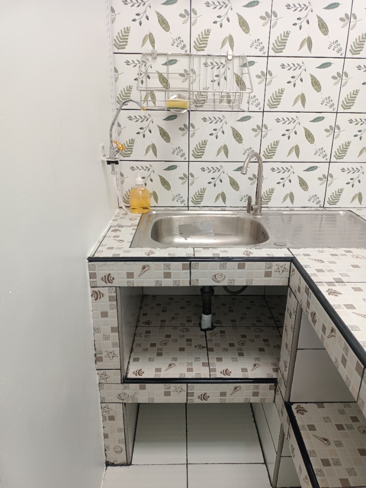 ให้เช่าบ้านนนทบุรี บางใหญ่ บางบัวทอง : Be Nice ห้องให้เช่า (ห้องแถว)  ระยะสั้น  เฟอร์นิเจอร์ พร้อมของใช้อำนวยความสะดวก  ขนาดห้อง 28 ตรม.  1 ห้องนอน 1 ห้องครัว 1 น้ำ (ในตัว)  พักได้ไม่เกิน 4 ท่าน จอดรถประจำ  1 คัน หมู่บ้านพฤกษา 45 ซอย5 ติดถนนเมน