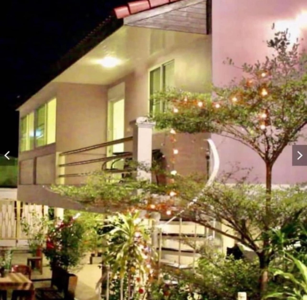 For SaleLandOnnut, Udomsuk : Land for Sale with 3 Houses on Sukhumvit 62 Near BTS Bang Chak Large Plot Ideal for Long Term Investment