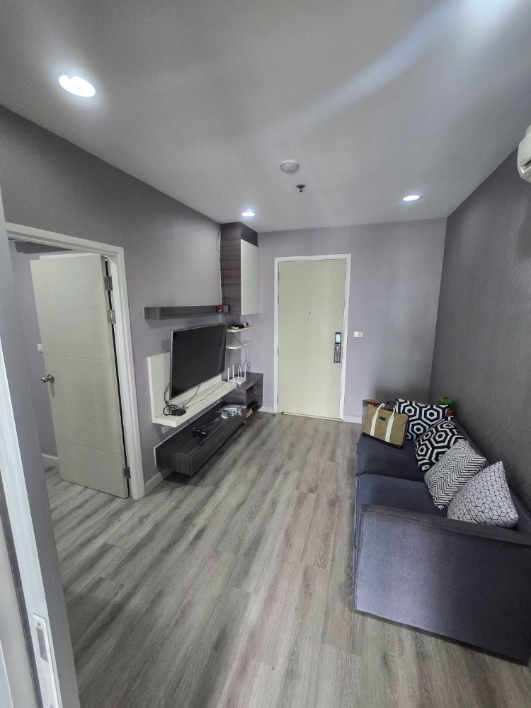 For RentCondoSathorn, Narathiwat : For rent ✨Centric Sathorn - Saint Louis✨ furniture, complete electrical appliances, near BTS St. Louis.