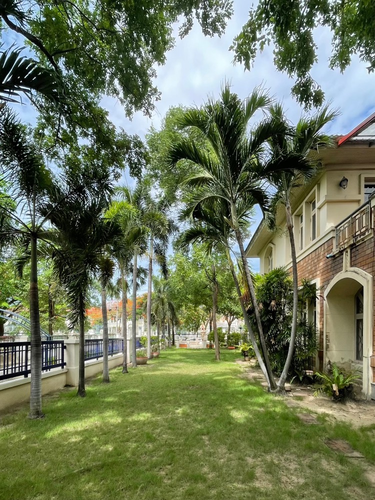 For SaleHouseSamut Prakan,Samrong : House for sale, Nantawan Srinakarin, 257 sq m., 3 bedrooms, 3 bathrooms, 30 million, 064-959-8900