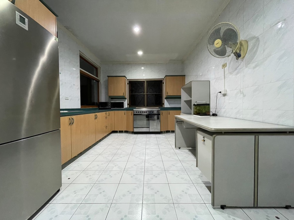 For SaleHouseSamut Prakan,Samrong : House for sale, Nantawan Srinakarin, 257 sq m., 3 bedrooms, 3 bathrooms, 30 million, 064-959-8900