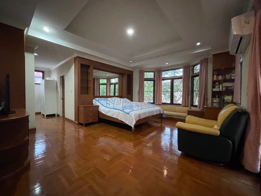 For SaleHouseSamut Prakan,Samrong : House for sale, Nantawan Srinakarin, 257 sq m., 3 bedrooms, 3 bathrooms, 30 million, 064-959-8900