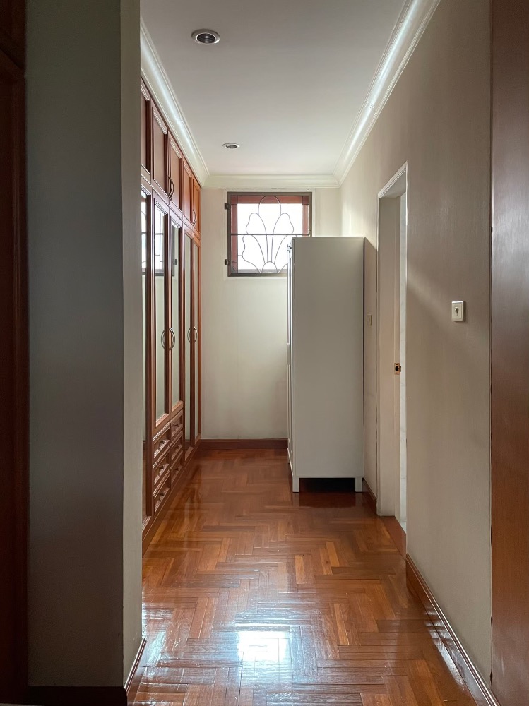 For SaleHouseSamut Prakan,Samrong : House for sale, Nantawan Srinakarin, 257 sq m., 3 bedrooms, 3 bathrooms, 30 million, 064-959-8900