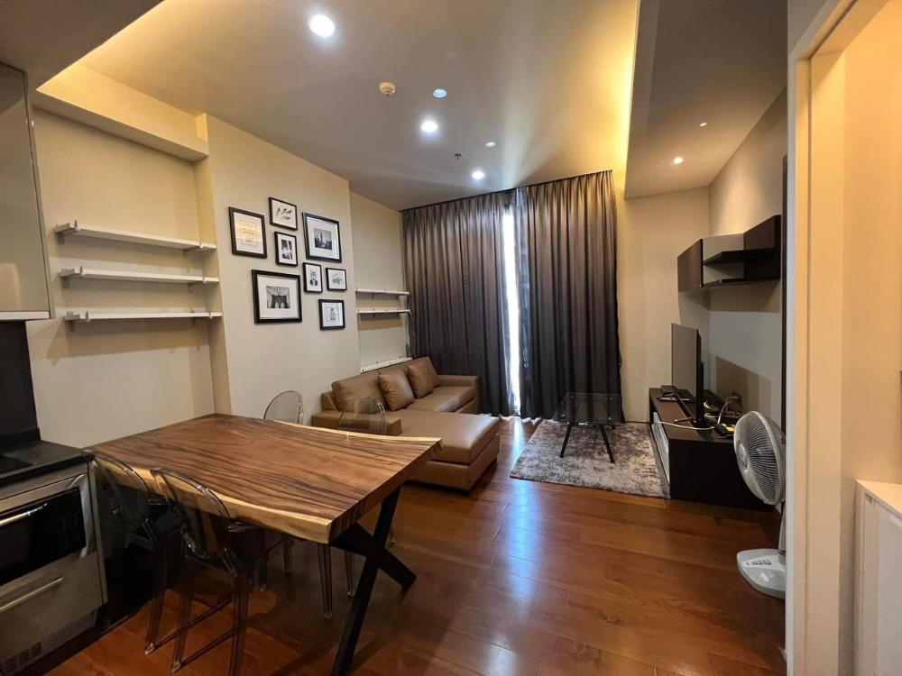For RentCondoSukhumvit, Asoke, Thonglor : 🔥Good deal in prime area on the Main Street of Thonglor, Quattro by Sansiri surrounding with many popular restaurants and coffee shop, not far from BTS , nice decoration, ready to move in