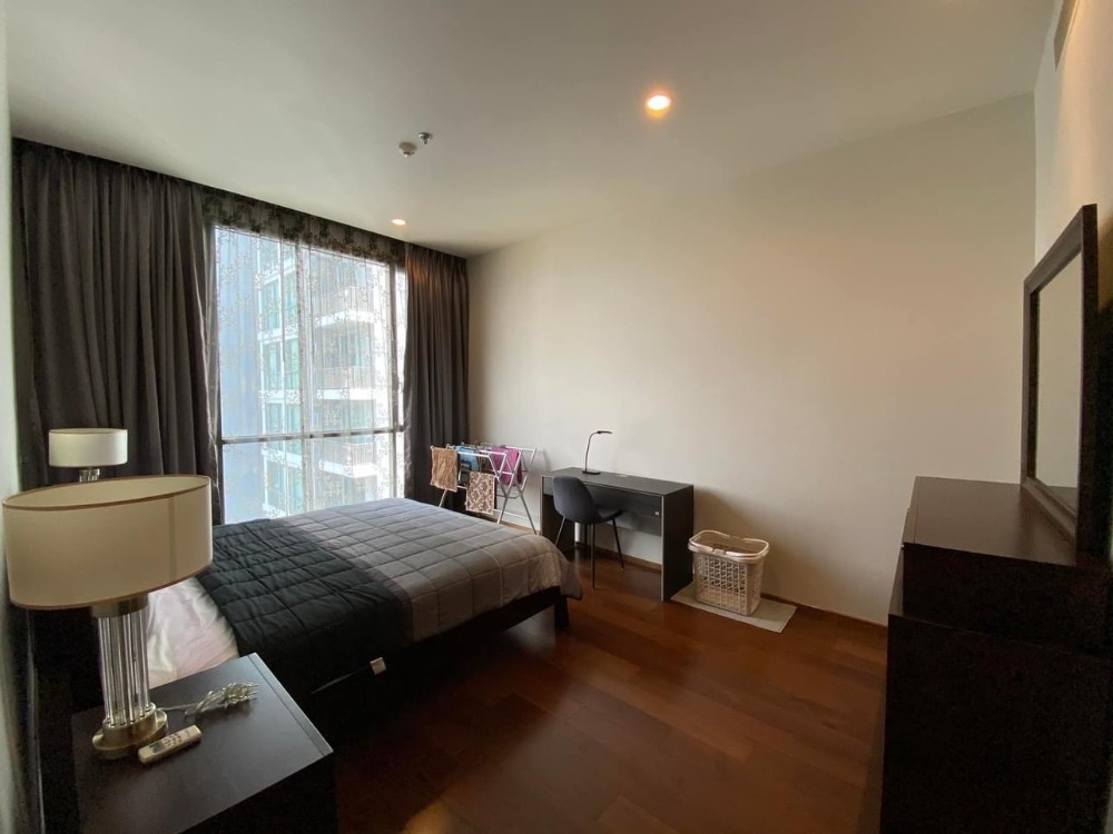 For RentCondoSukhumvit, Asoke, Thonglor : 🔥Good deal in prime area on the Main Street of Thonglor, Quattro by Sansiri surrounding with many popular restaurants and coffee shop, not far from BTS , nice decoration, ready to move in