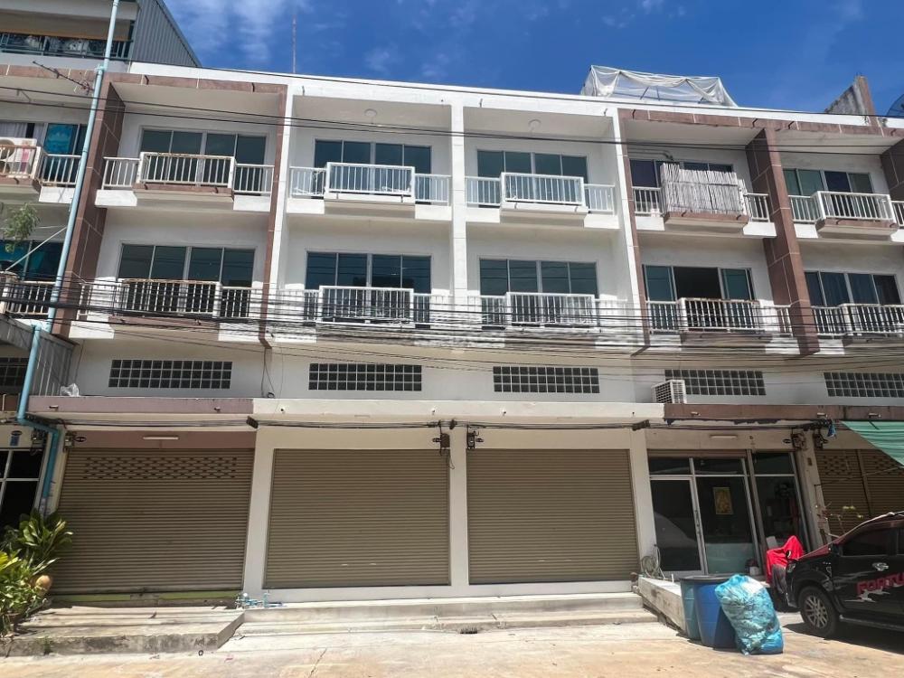 For SaleShop HouseEakachai, Bang Bon : ❤️❤️ SK Ekachai Village 76 line tel 0859114585 ❤️❤️💥Special price 3,190,000 baht, free transfer💥per room🏠 Commercial building, 3 and a half floors, newly renovated🎉🏠 Soi Ekachai 76, Khlong Bang Phran, Bang Bon District, Bangkok 10150🌷Commercial building (
