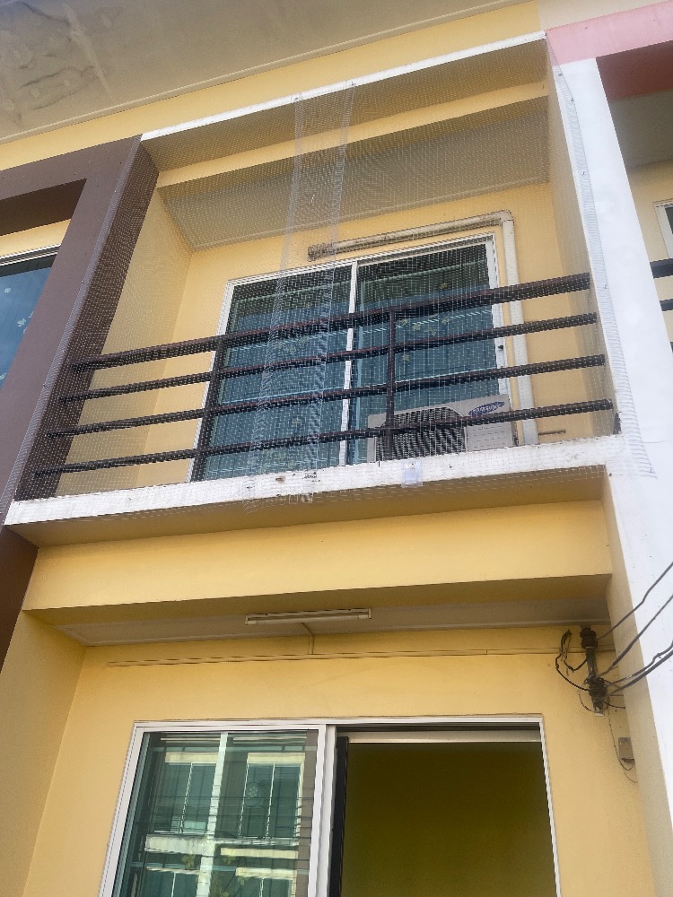 ขายทาวน์โฮมมีนบุรี-ร่มเกล้า : ขาย ทาวน์เฮ้าส์ 3 ชั้น หมู่บ้าน เพ็ญศิริ 4