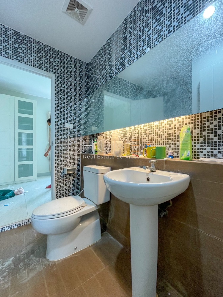 ขายทาวน์โฮมมีนบุรี-ร่มเกล้า : ทาวน์โฮม นลิน แกรนด์ อเวนิว วงแหวน - พระราม 9 / 3 ห้องนอน (ขาย), Nalin Grand Avenue Wongwaen - Rama 9 / Townhome 3 Bedrooms (FOR SALE) AA435