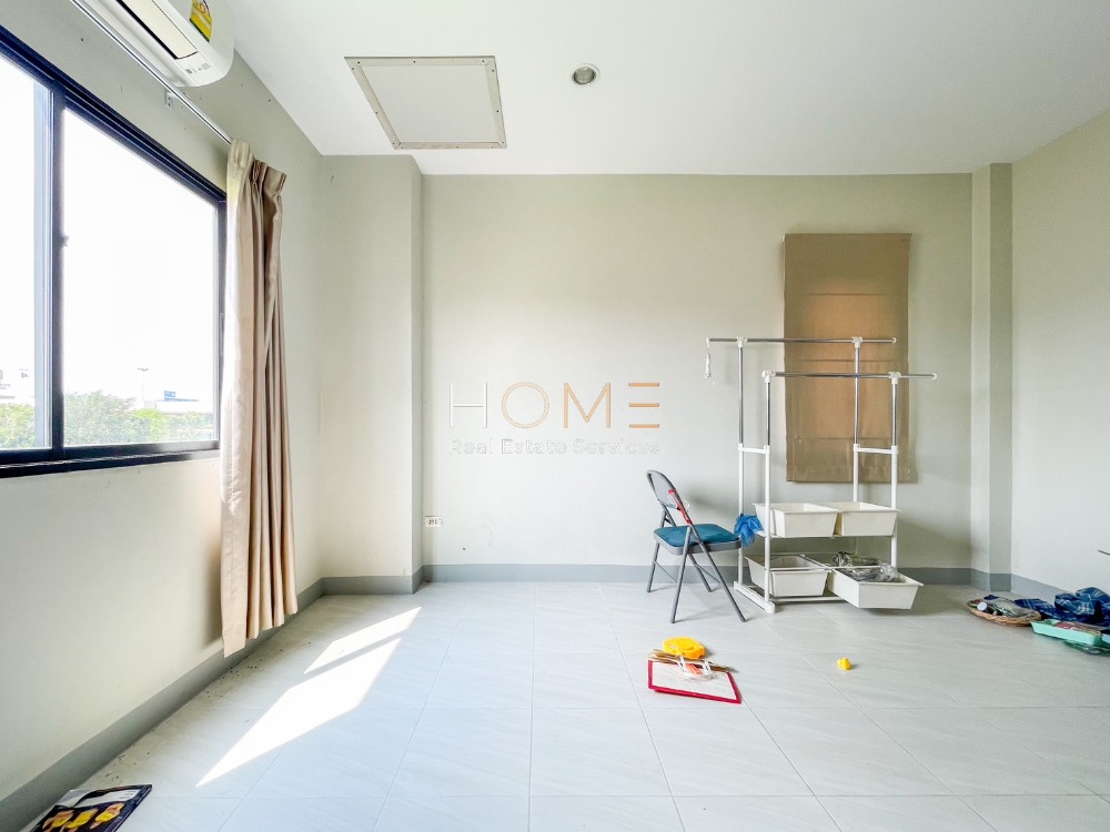 ขายทาวน์โฮมมีนบุรี-ร่มเกล้า : ทาวน์โฮม นลิน แกรนด์ อเวนิว วงแหวน - พระราม 9 / 3 ห้องนอน (ขาย), Nalin Grand Avenue Wongwaen - Rama 9 / Townhome 3 Bedrooms (FOR SALE) AA435