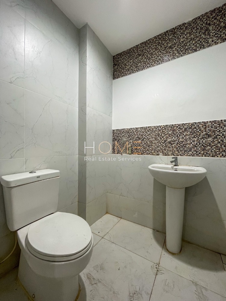 ขายทาวน์โฮมมีนบุรี-ร่มเกล้า : ทาวน์โฮม นลิน แกรนด์ อเวนิว วงแหวน - พระราม 9 / 3 ห้องนอน (ขาย), Nalin Grand Avenue Wongwaen - Rama 9 / Townhome 3 Bedrooms (FOR SALE) AA435