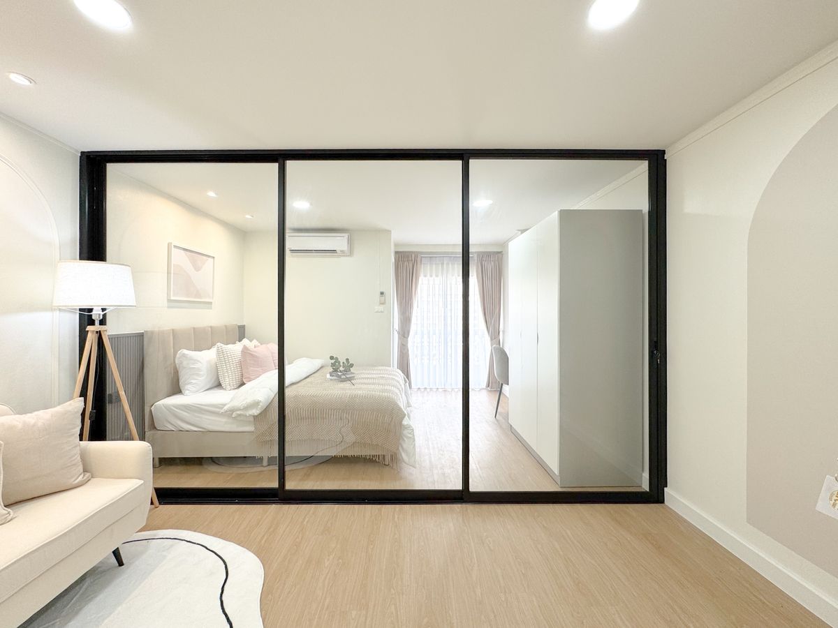 For SaleCondoRatchadapisek, Huaikwang, Suttisan : Urgent sale: Regent Ratchada Tower, Intramar 47