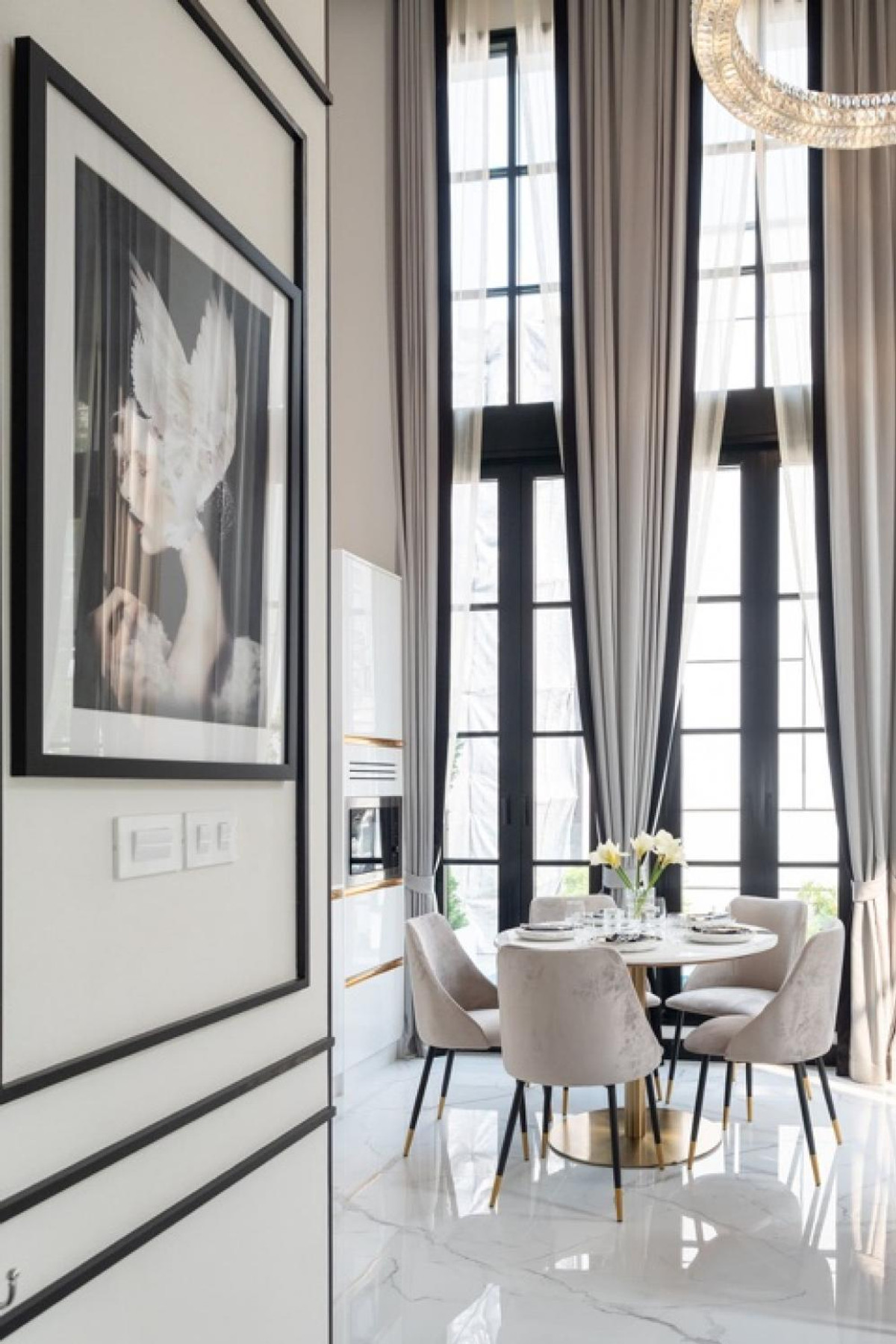 ให้เช่าบ้านอ่อนนุช อุดมสุข : RH030124 ให้เช่า บ้านเดี่ยวทรงสูงสุดหรู 3 ชั้น บนทำเลใจกลางเมือง ซอยสุขุมวิท 67 ห่างจากหน้าซอยเพียง 500 เมตร