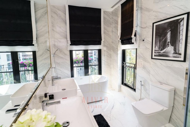 ให้เช่าบ้านอ่อนนุช อุดมสุข : RH030124 ให้เช่า บ้านเดี่ยวทรงสูงสุดหรู 3 ชั้น บนทำเลใจกลางเมือง ซอยสุขุมวิท 67 ห่างจากหน้าซอยเพียง 500 เมตร