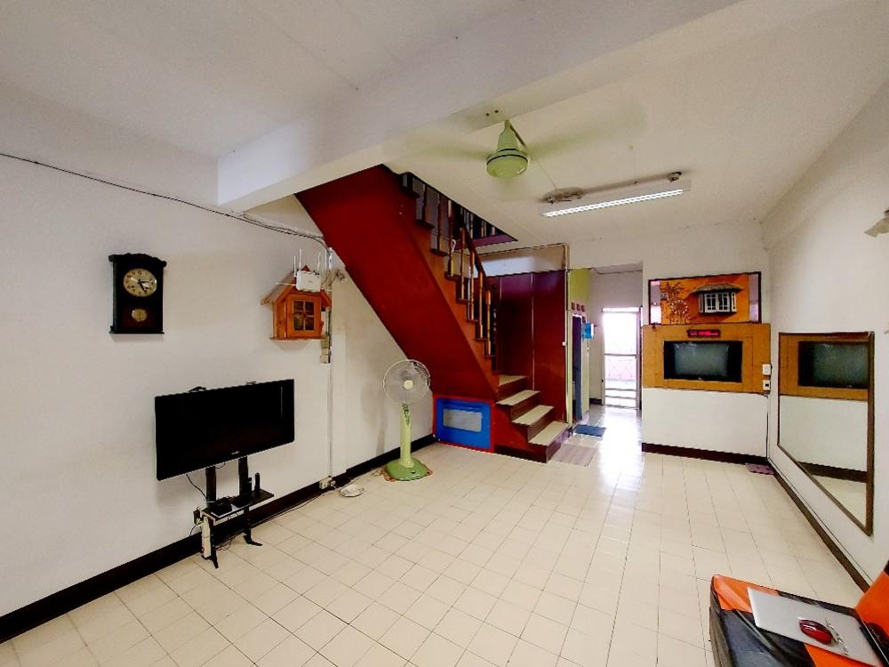 For SaleTownhomePhutthamonthon, Salaya : For sale: Townhouse, Phra Pin 2, Borommaratchachonnani 70, size 22 sq m., good location, convenient transportation, both elevated and expressways.