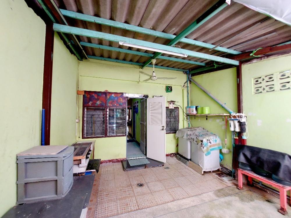 For SaleTownhomePhutthamonthon, Salaya : For sale: Townhouse, Phra Pin 2, Borommaratchachonnani 70, size 22 sq m., good location, convenient transportation, both elevated and expressways.