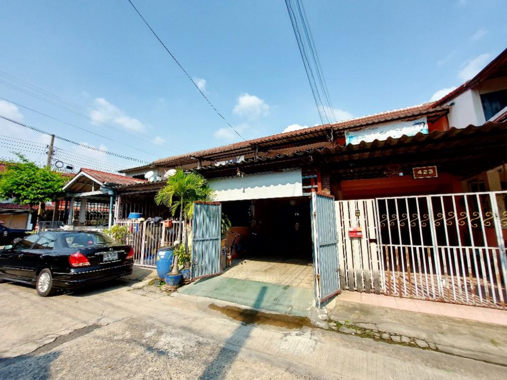 For SaleTownhomePhutthamonthon, Salaya : For sale: Townhouse, Phra Pin 2, Borommaratchachonnani 70, size 22 sq m., good location, convenient transportation, both elevated and expressways.