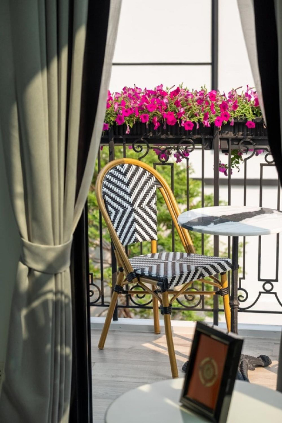 ให้เช่าบ้านอ่อนนุช อุดมสุข : RH030124 ให้เช่า บ้านเดี่ยวทรงสูงสุดหรู 3 ชั้น บนทำเลใจกลางเมือง ซอยสุขุมวิท 67 ห่างจากหน้าซอยเพียง 500 เมตร