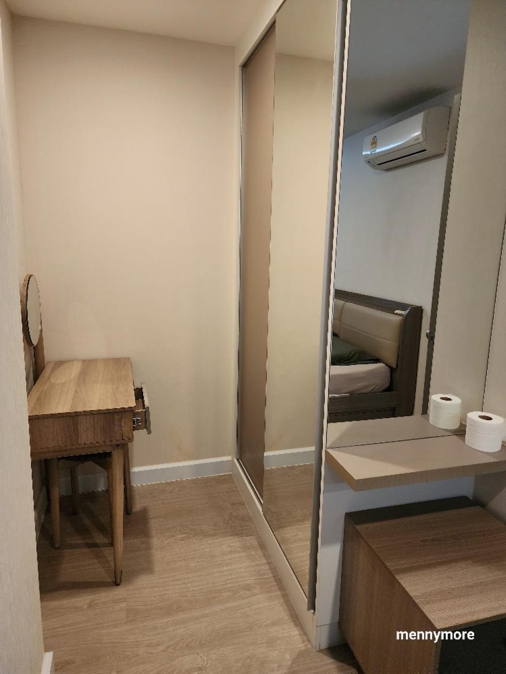 For RentCondoRatchadapisek, Huaikwang, Suttisan : Metro Luxe Ratchada🔥🔥Rent 24,000 baht/month 🔥🔥#Location✅Near 𝗠 𝗥𝗧 Huai Khwang 𝟲𝟬𝟬 meters ✅ near Suthisan 𝟱𝟱𝟬 meters #Details​ ✅ Room size 45 sq m., 6th floor, building A ✅ 2 bedrooms, 1 bathroom, has a kitchen for cooking comfortably. ✅ Free common fees. 