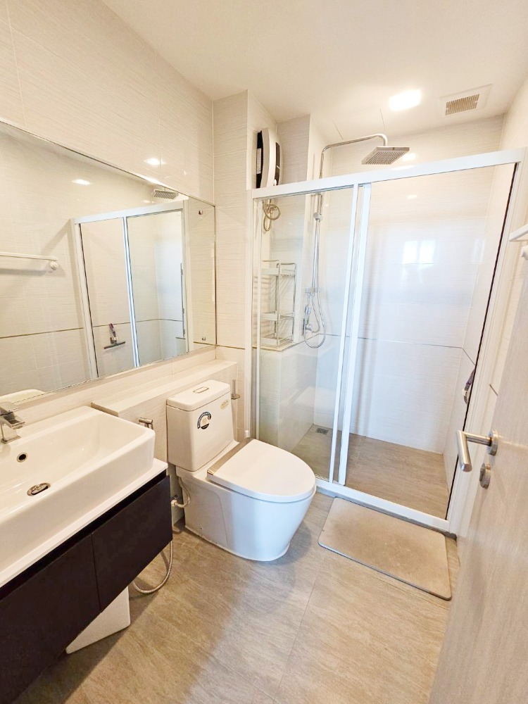 For SaleCondoSamut Prakan,Samrong : Condo for sale, The Metropolis Samrong, 1 bedroom, 35 sq m., 30th floor, excellent condition, never rented, next to BTS Samrong.