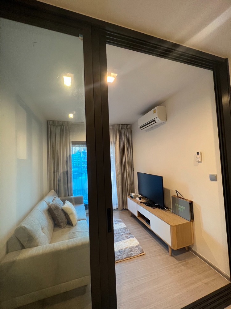 ให้เช่าคอนโดพระราม 9 เพชรบุรีตัดใหม่ RCA : ให้เช่า 𝐋𝐢𝐟𝐞 𝐀𝐬𝐨𝐤𝐞 𝐇𝐲𝐩𝐞 🍀ห้องสวย 𝟭 𝗕𝗲𝗱 𝗣𝗹𝘂𝘀