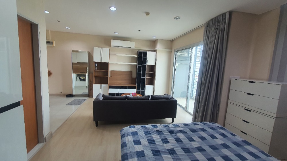 ขายคอนโดสะพานควาย จตุจักร : คอนโดสภาพดีมาก ชั้น 24, 37.84 ตร.ม, INTRO พหลโยธิน-ประดิพัทธ์ ห้องกว้าง, วิวเมือง, ใกล้รถไฟฟ้า BTS สะพานควาย, มีเฟอร์นิเจอร์ และ เครื่องใช้ไฟฟ้า