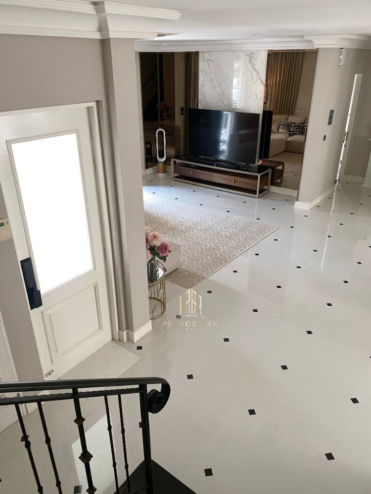 ขายบ้านบางนา แบริ่ง ลาซาล : ขายบ้านนันทวัน บางนา กม.7 บ้าน Size M ตกแต่งหรู พร้อมอยู่  Nantawan Bangna Km. 7 Size M